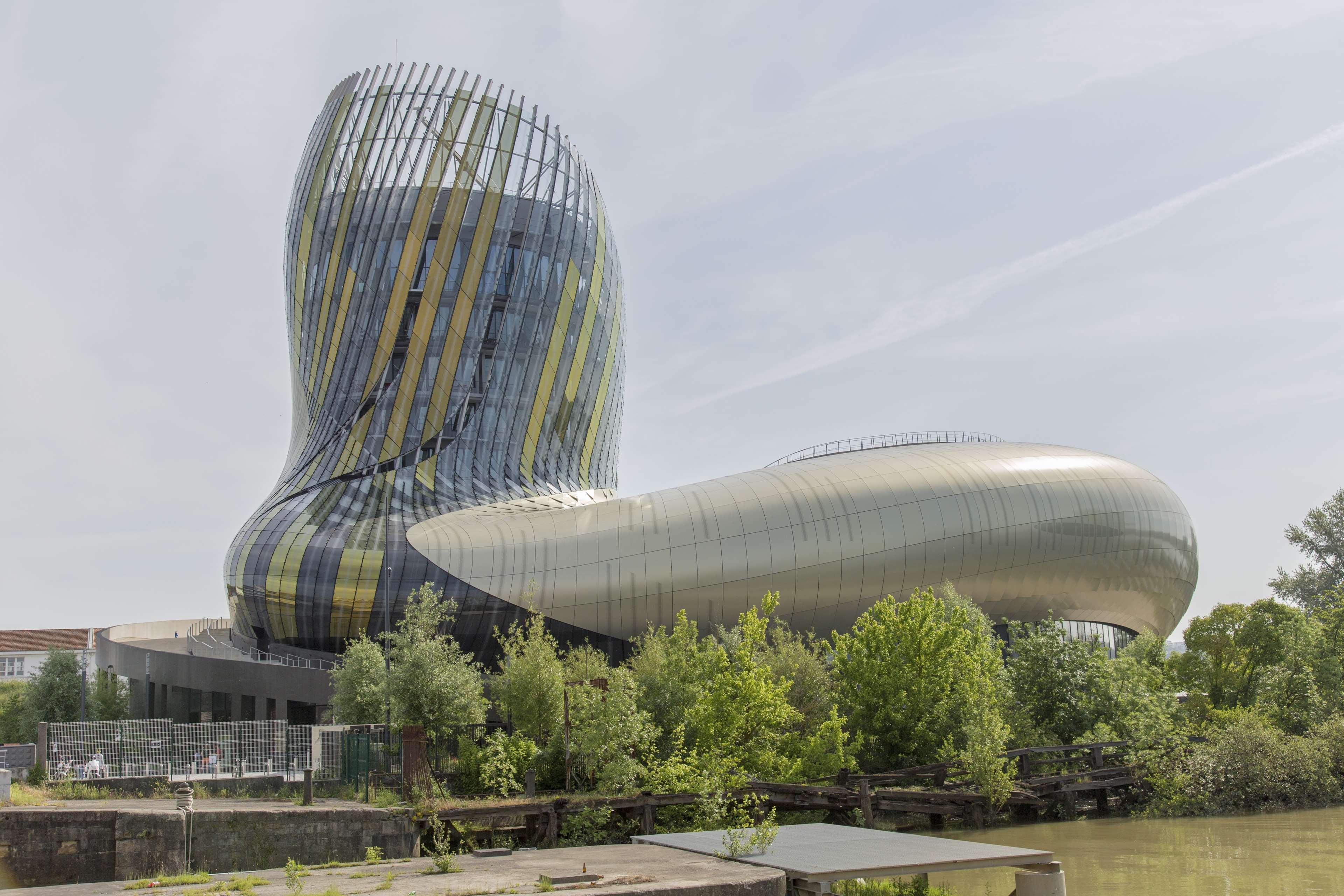 Kyriad Bordeaux Nord Sainte Eulalie Exterior photo